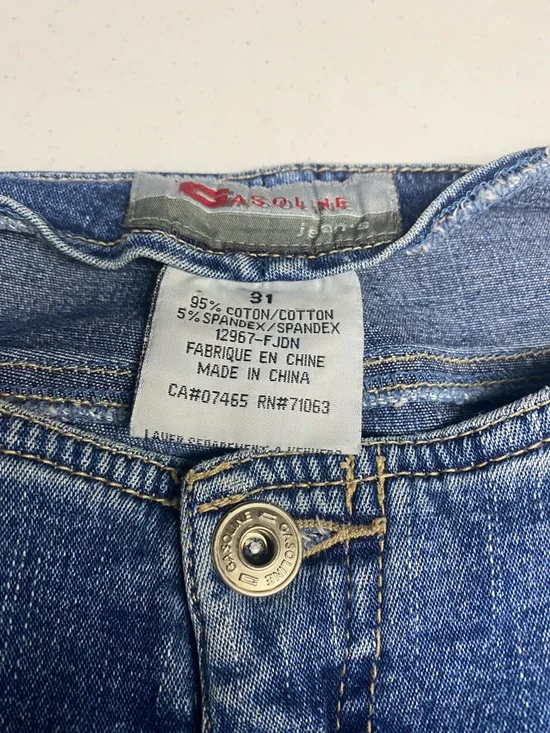 Men’s Straight Fit Jeans in Distressed Blue Denim - Picture 2 of 10